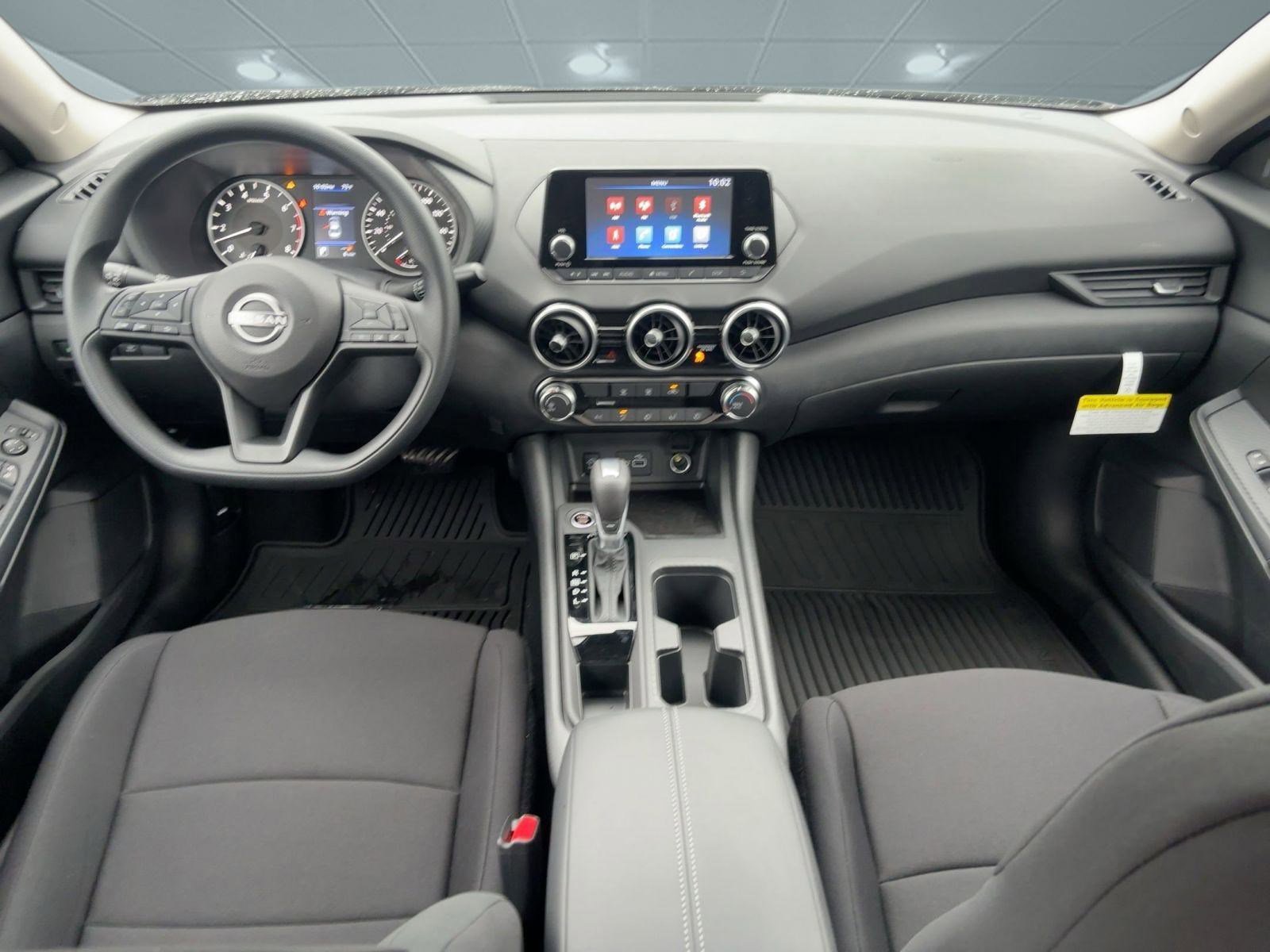 2025 Nissan Sentra S photo 14