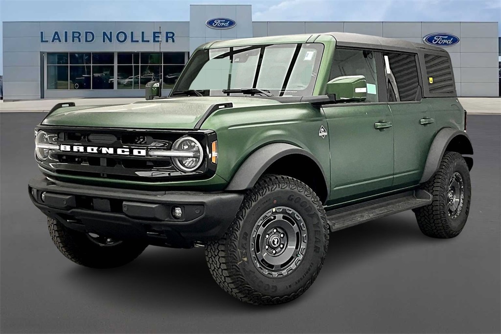 2025 Ford Bronco 4-Door Outer Banks's photo