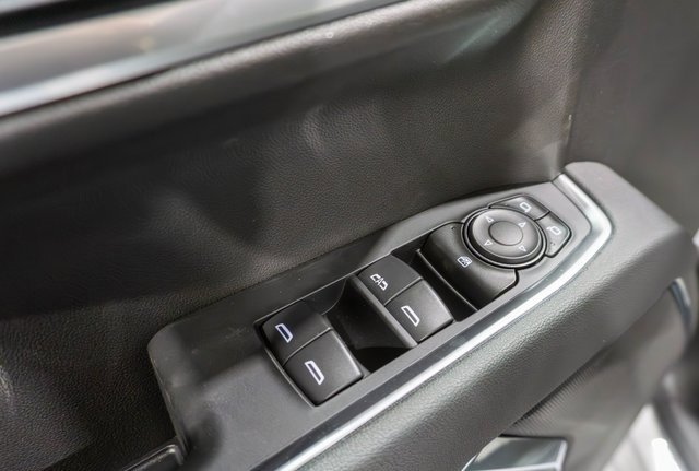 2026 Chevrolet Silverado 1500 LT photo 9