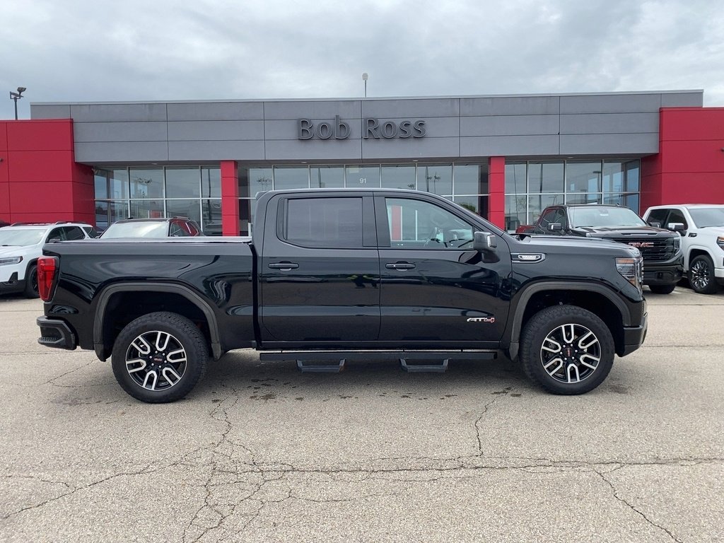 2022 GMC Sierra 1500 AT4's photo
