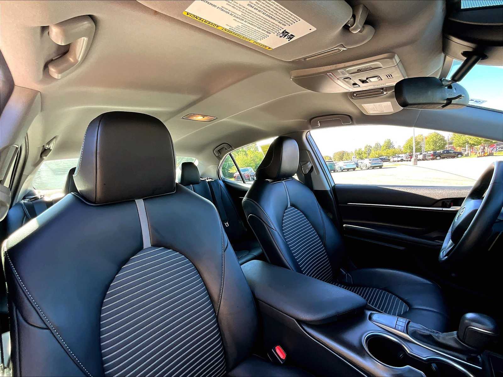 2023 Toyota Camry SE photo 22