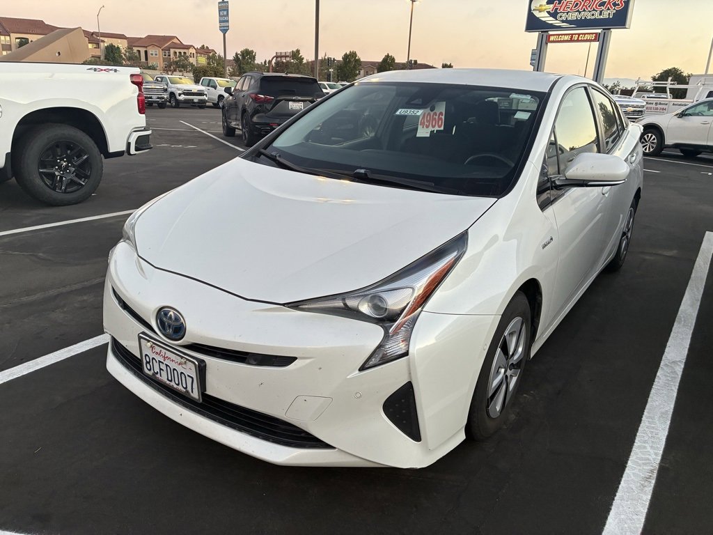 2017 Toyota Prius One Two photo 4