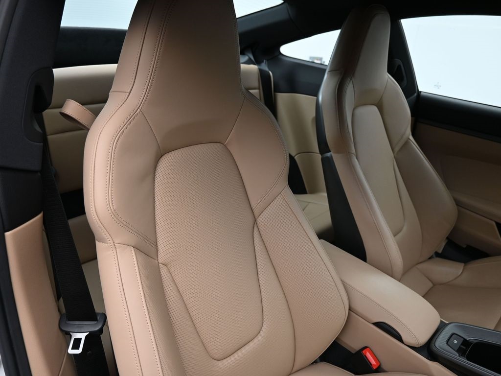 2024 Porsche 911 Coupe photo 11