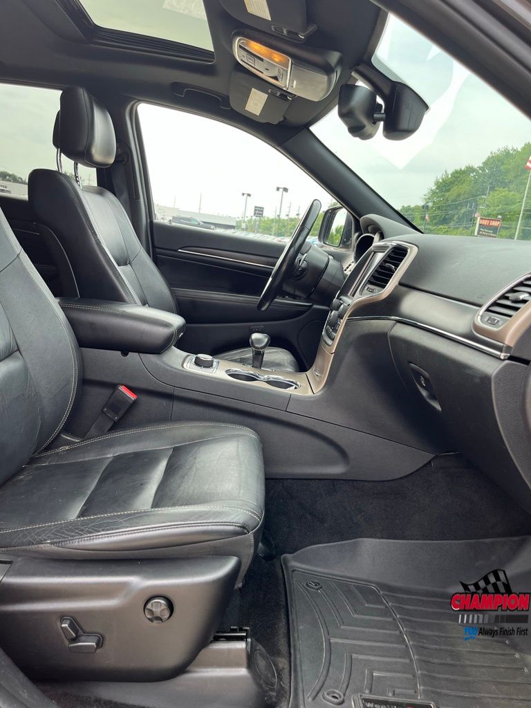 2015 Jeep Grand Cherokee Limited photo 27