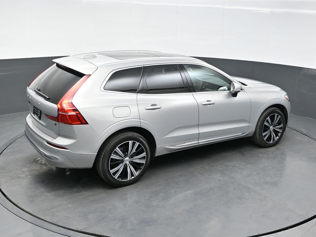 2023 Volvo XC60 B5 Plus photo 34