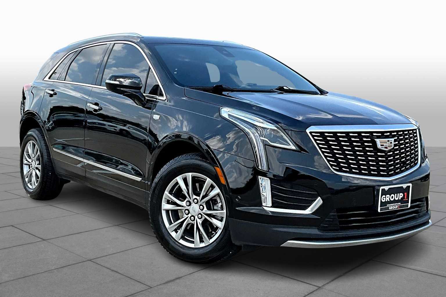 2021 Cadillac XT5 Premium Luxury photo 2