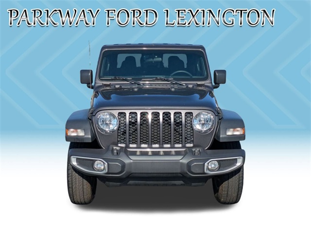2023 Jeep Gladiator Sport photo 2