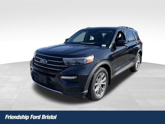 2023 Ford Explorer XLT's photo