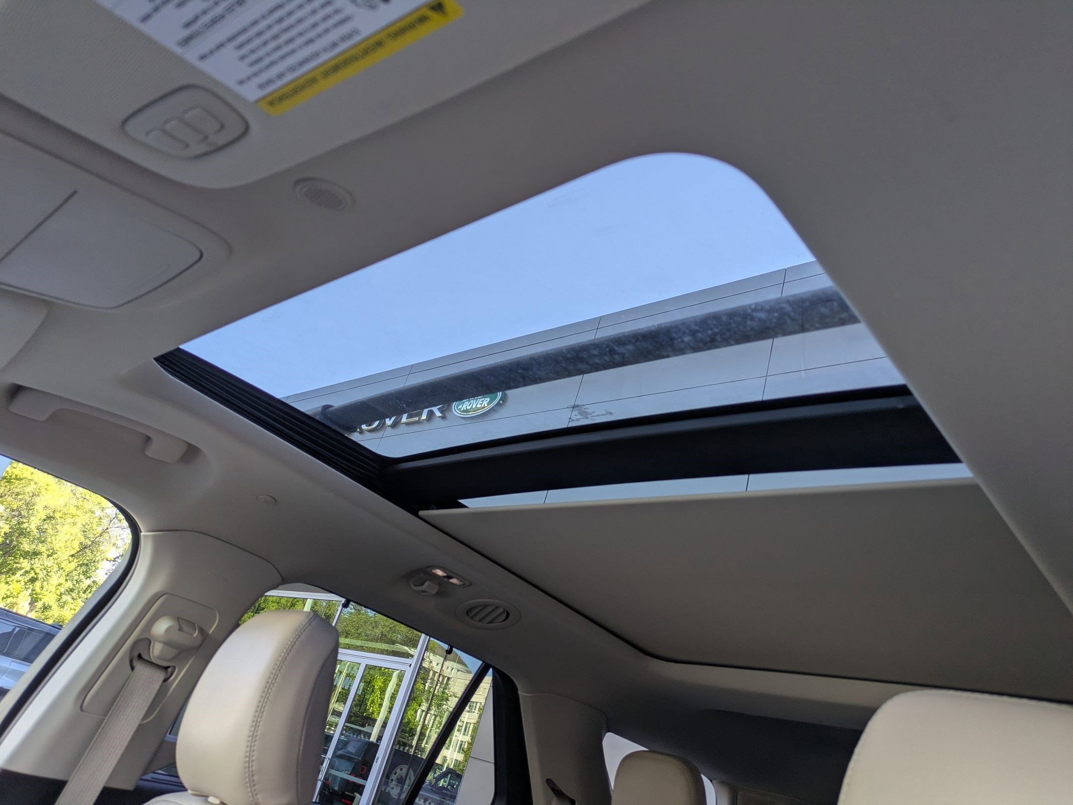 2022 Ford Explorer Limited photo 23