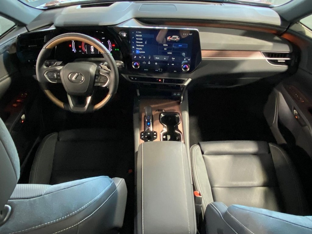 2025 Lexus RX 450h+ Luxury AWD photo 26
