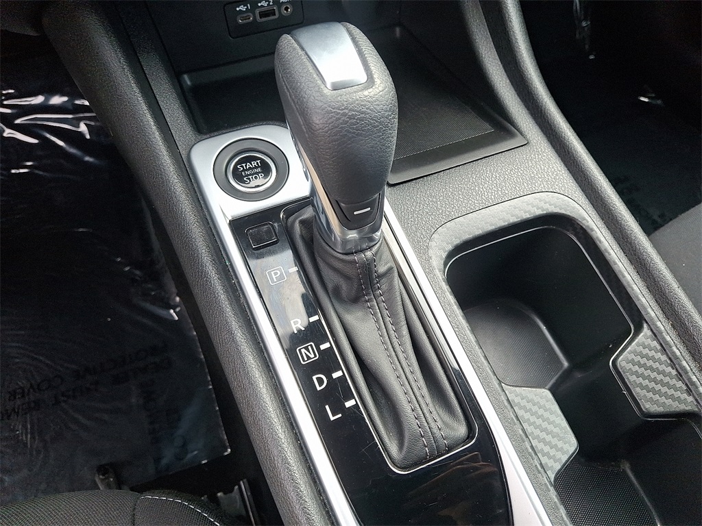 2023 Nissan Sentra SV photo 22