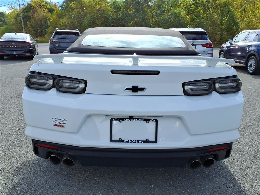 2023 Chevrolet Camaro 2LT photo 4