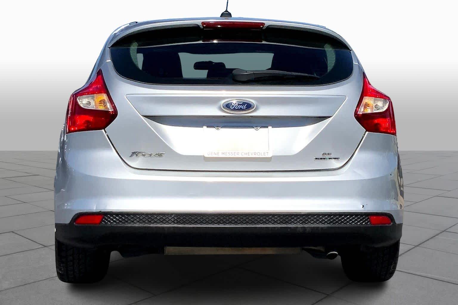 2014 Ford Focus SE photo 4