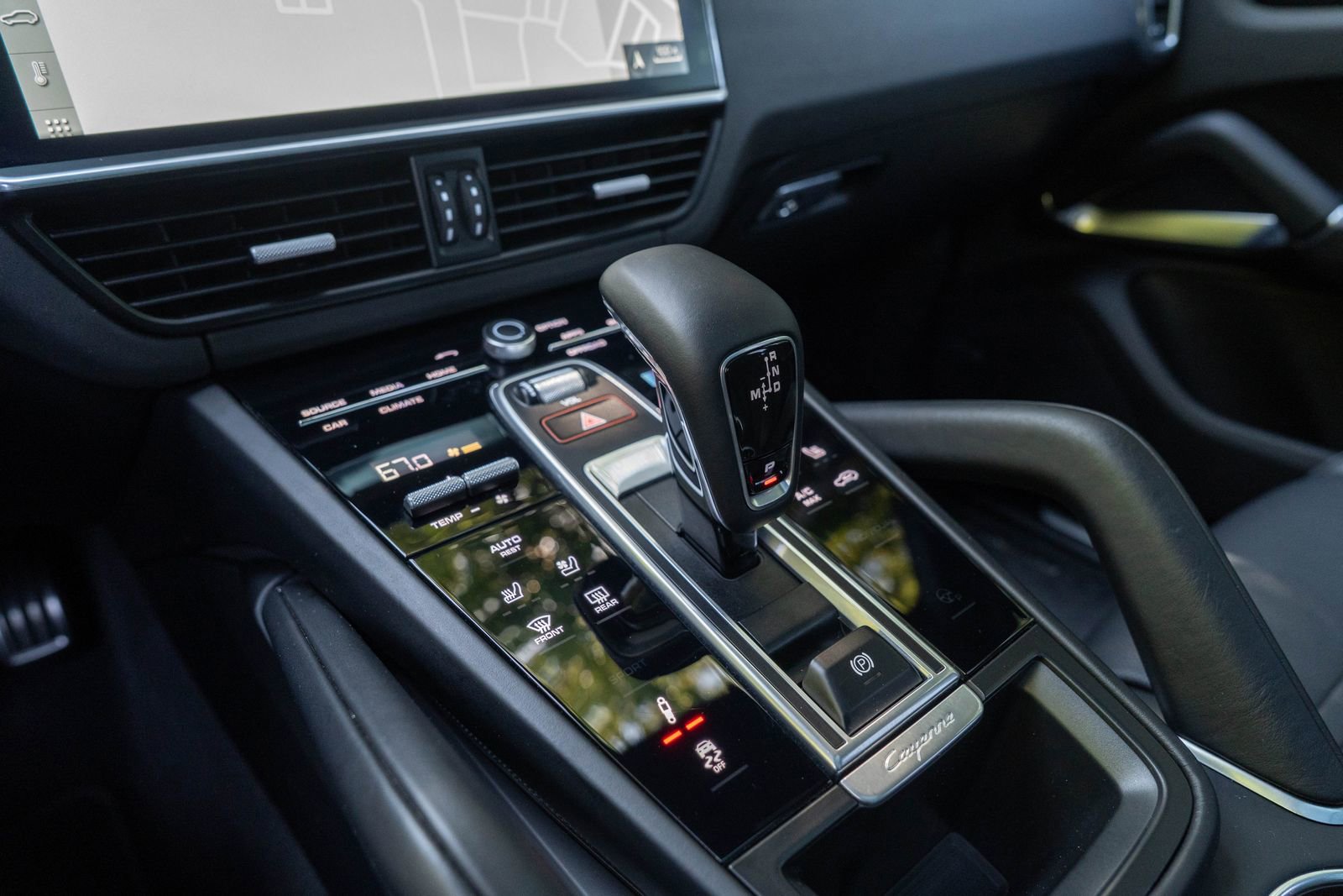 2020 Porsche Cayenne Turbo photo 32