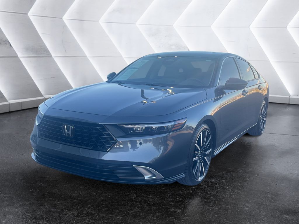 2024 Honda Accord Hybrid Touring photo 3