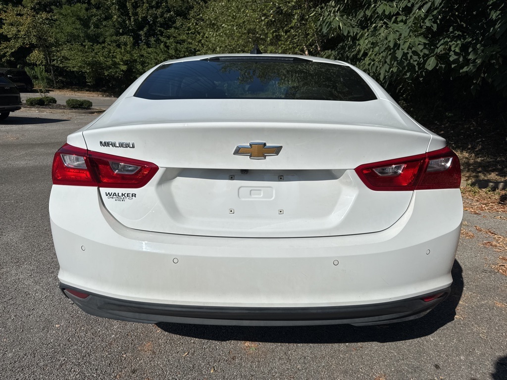 2024 Chevrolet Malibu LS photo 4