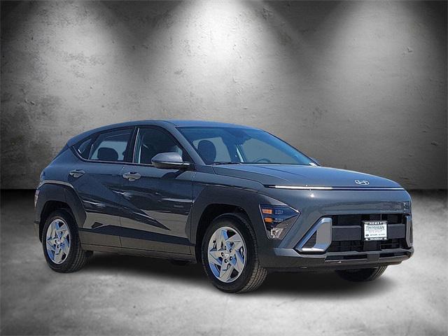 2026 Hyundai Kona SE photo 3