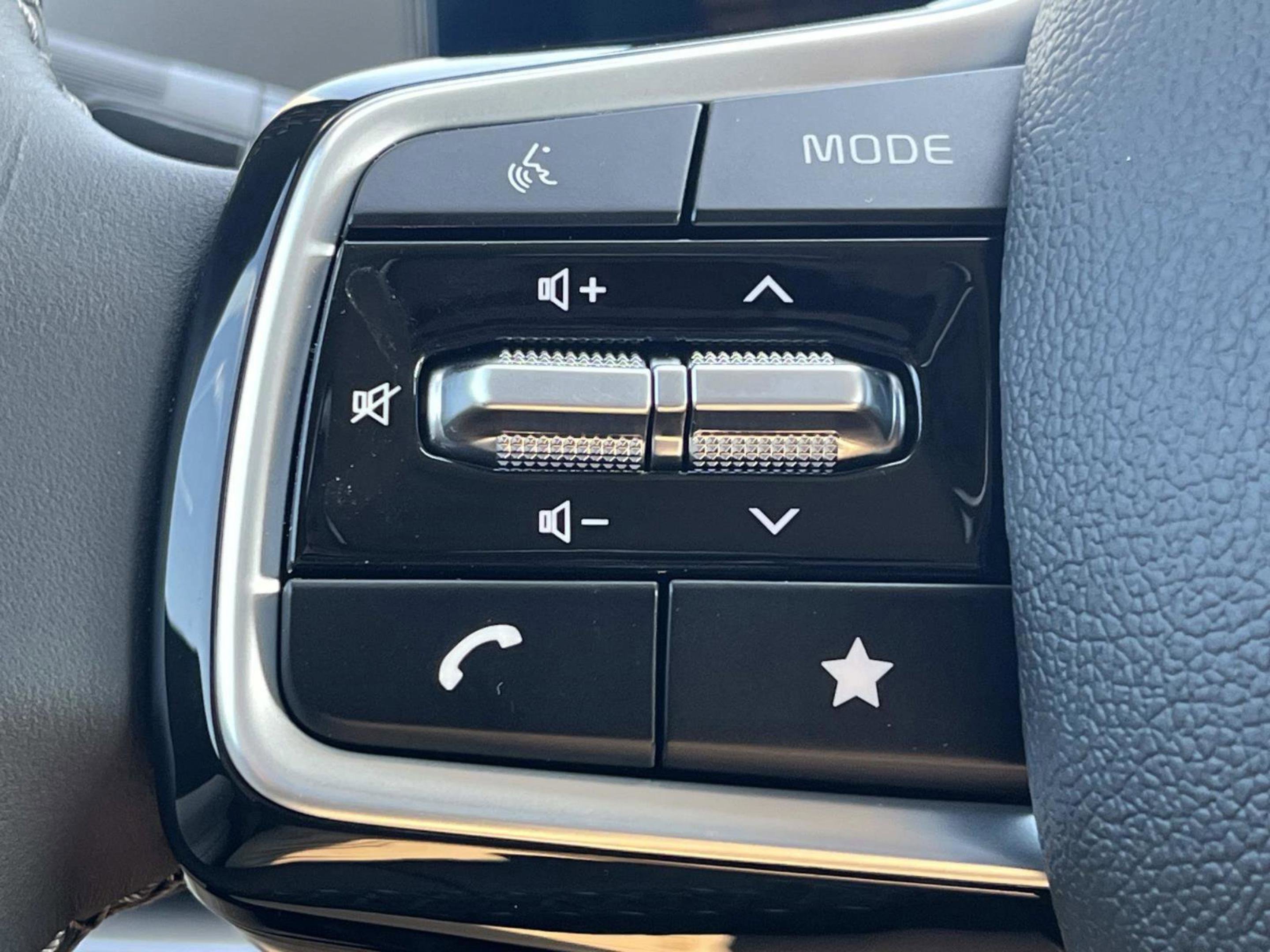 2025 Kia Sorento Hybrid EX photo 23