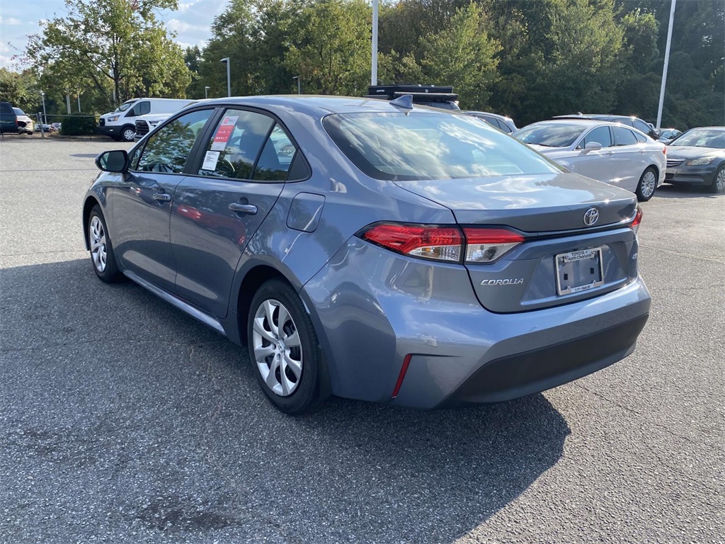 2026 Toyota Corolla LE photo 4