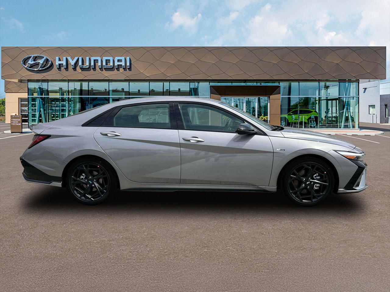 2025 Hyundai Elantra N Line photo 9