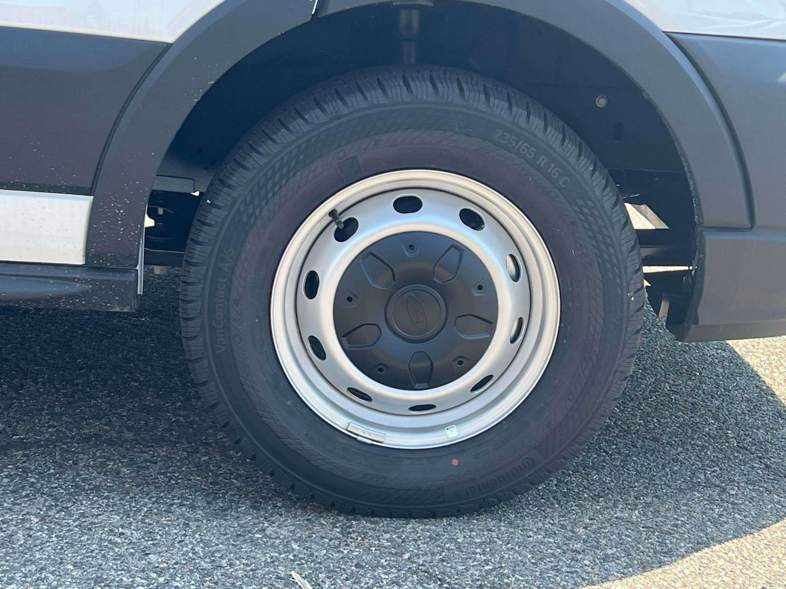 2025 Ford Transit Cargo Van photo 3