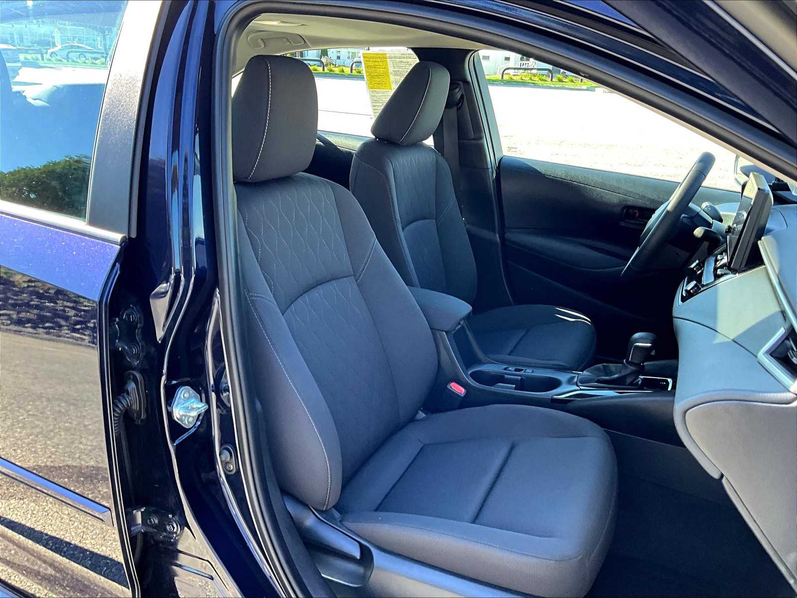 2024 Toyota Corolla LE photo 10