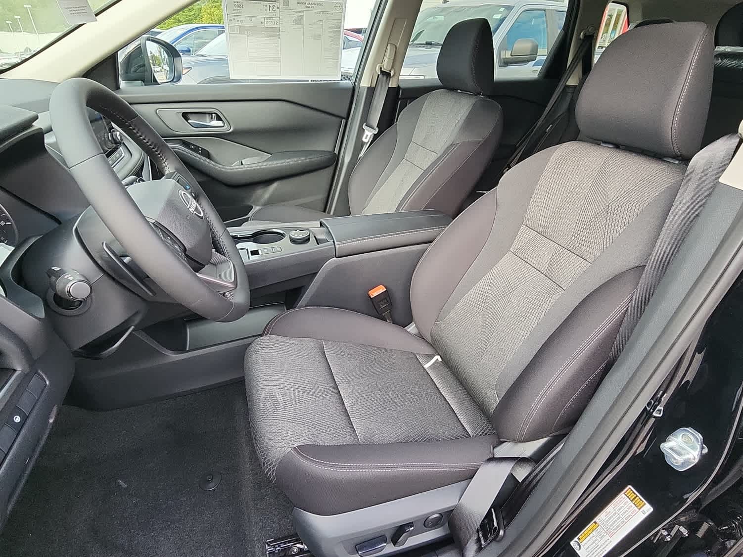 2026 Nissan Rogue SV photo 9