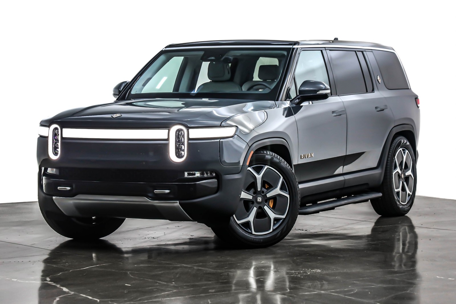 2023 Rivian R1S