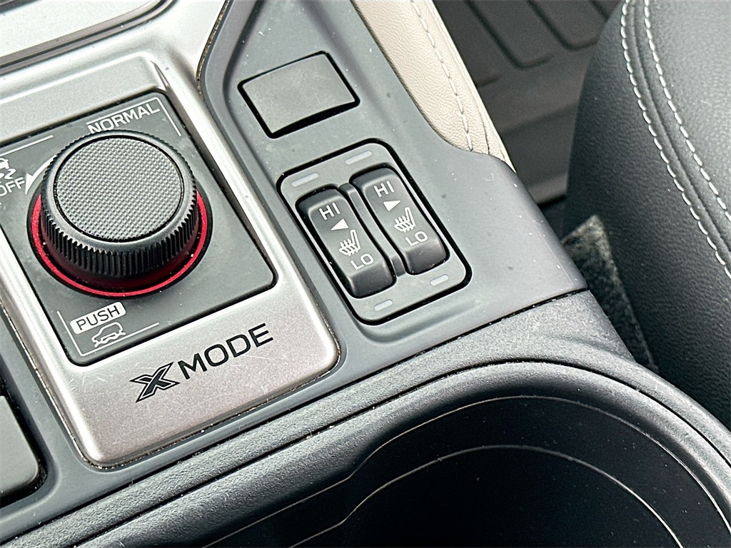 2024 Subaru Forester Premium Base photo 19