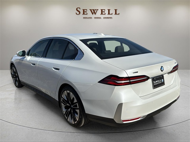 New 2025 BMW 5 Series 530i xDrive 4D Sedan in Odessa #W58116