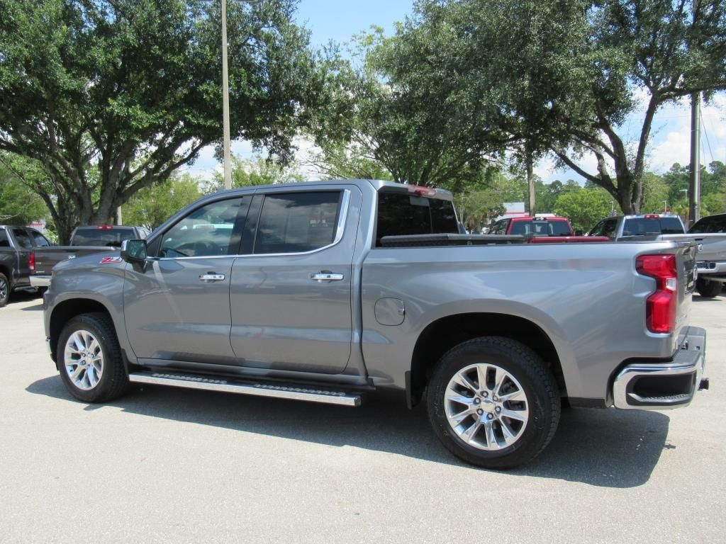 2022 Chevrolet Silverado 1500 LTZ photo 4