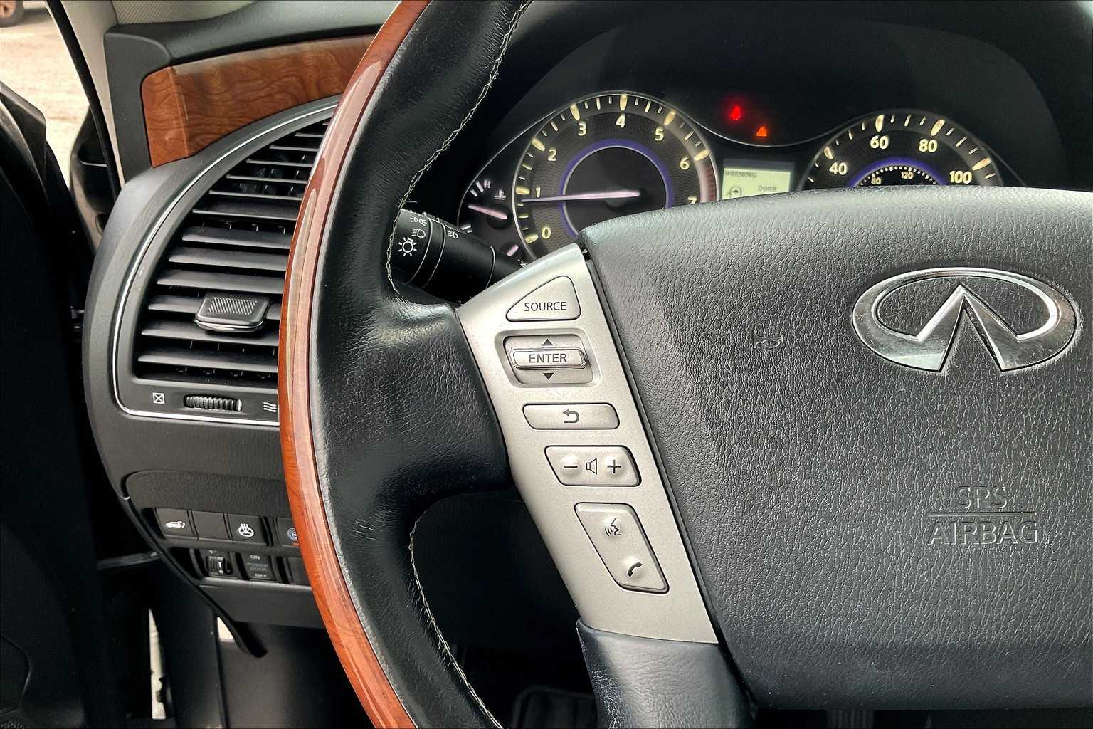 2019 Infiniti QX80 Luxe photo 23