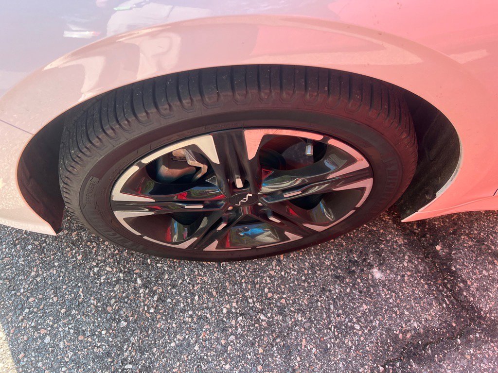 2023 Kia K5 GT-Line photo 4