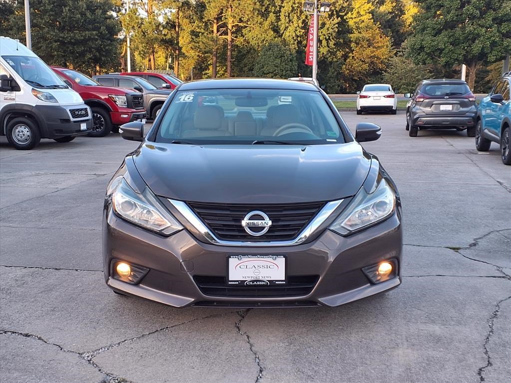 2016 Nissan Altima 2.5 SL photo 2