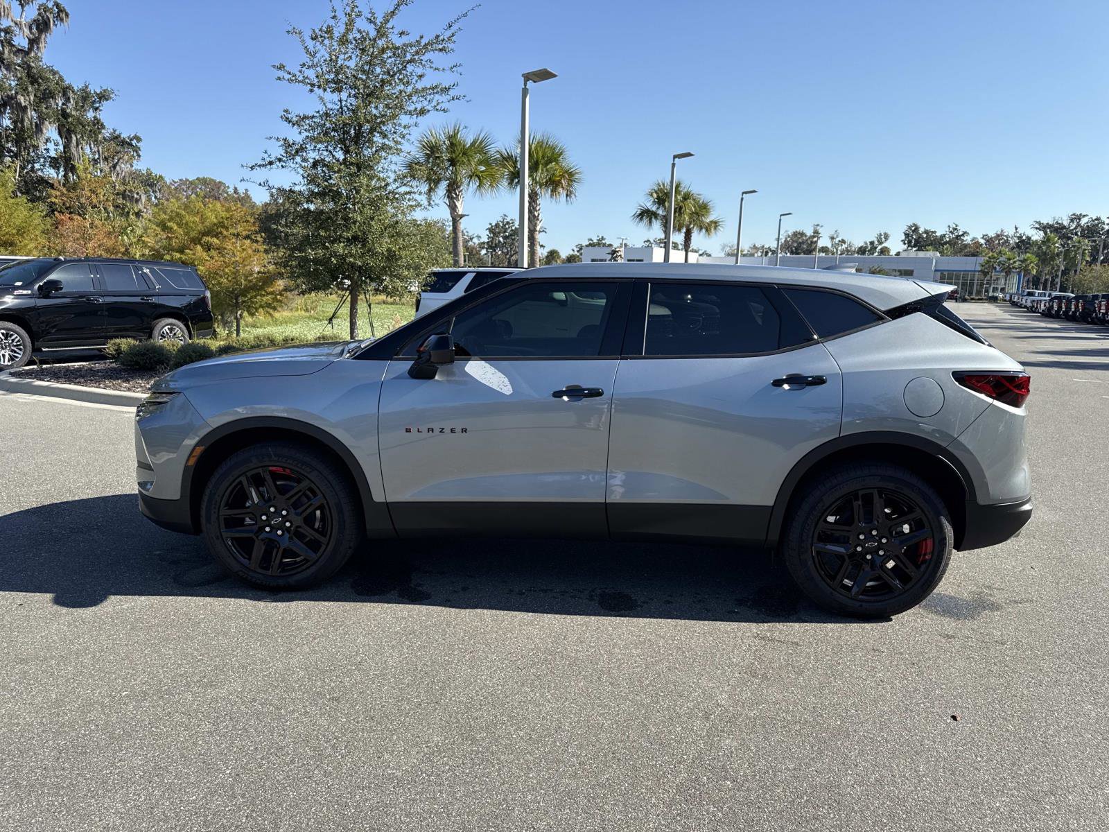 2025 Chevrolet Blazer 2LT photo 3