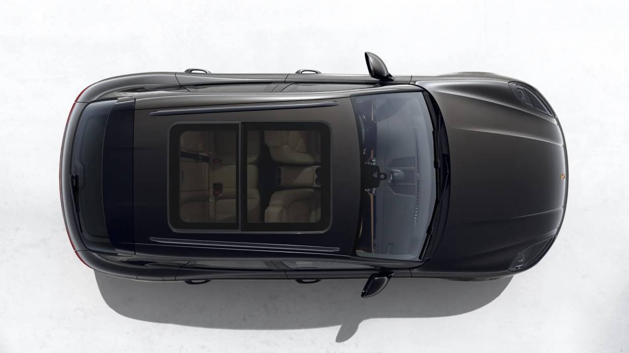 2026 Porsche Macan Base photo 4