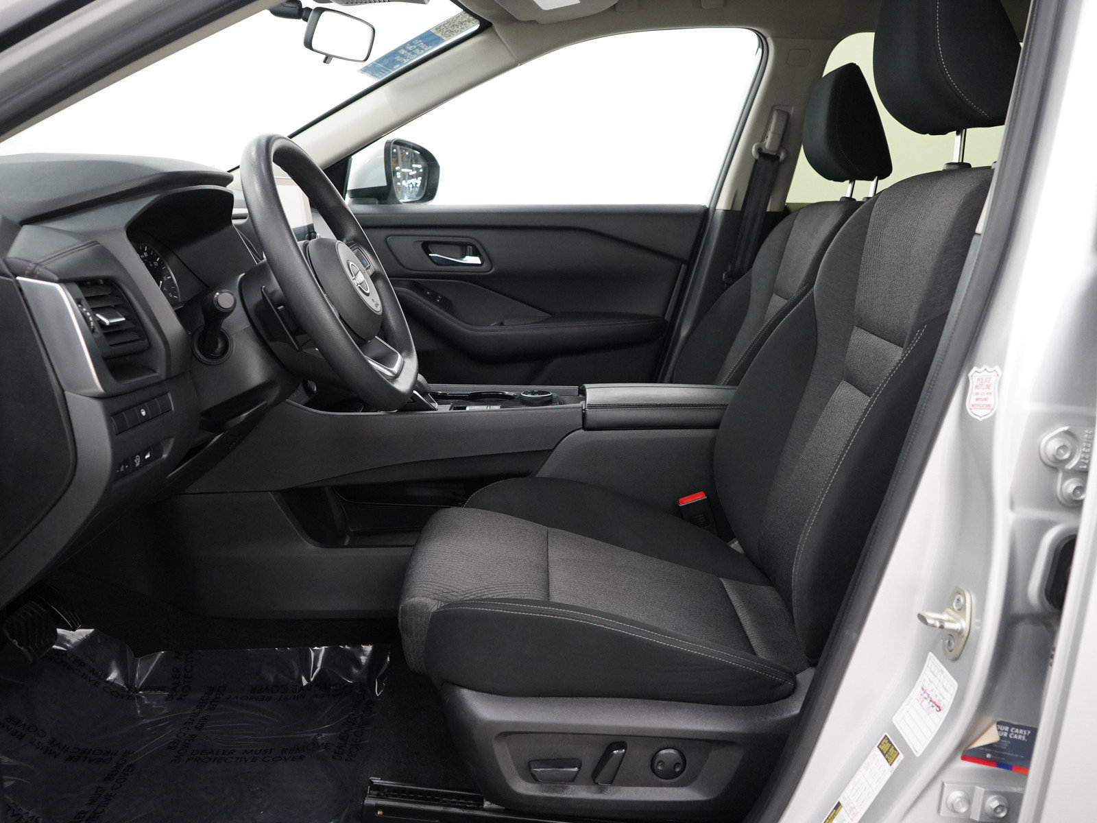 2024 Nissan Rogue SV photo 20