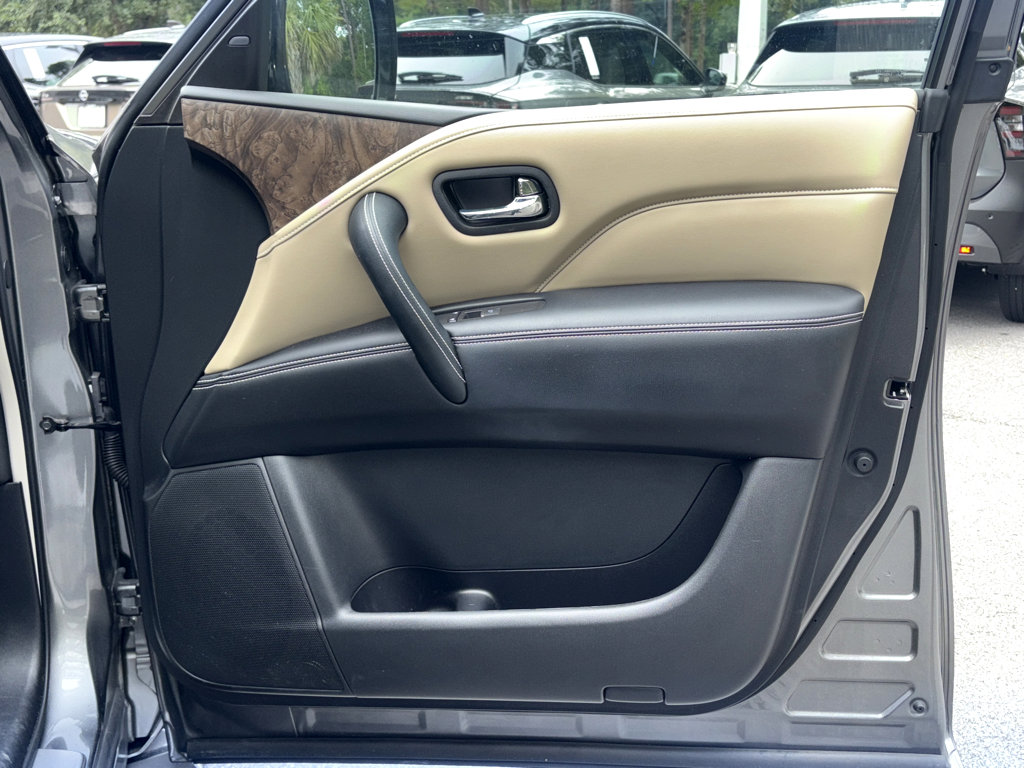 2021 Infiniti QX80 Premium Select photo 10
