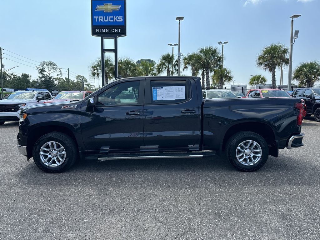 2022 Chevrolet Silverado 1500 LT photo 13