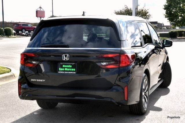 2026 Honda Odyssey EX-L photo 2