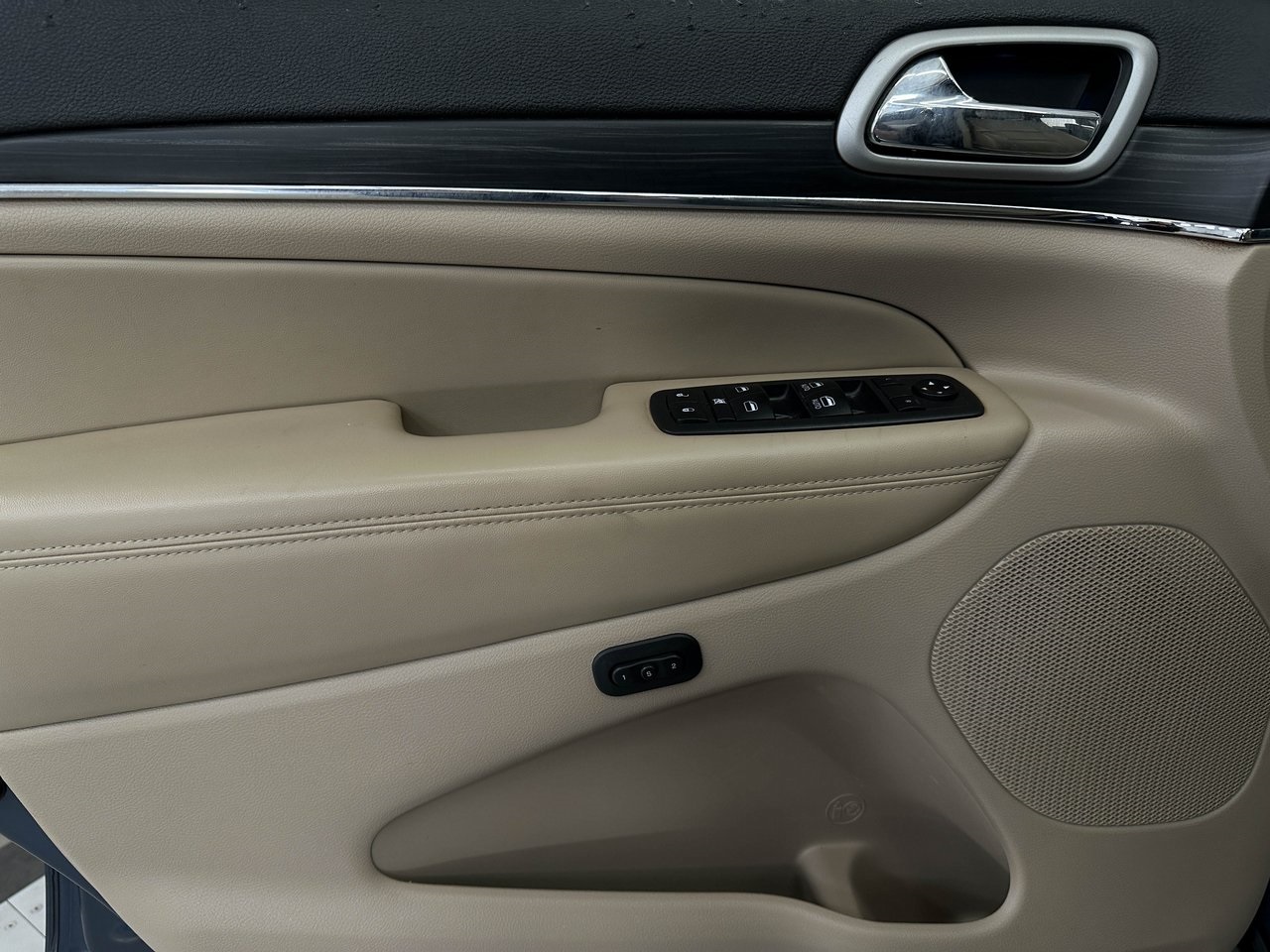 2021 Jeep Grand Cherokee Limited photo 18