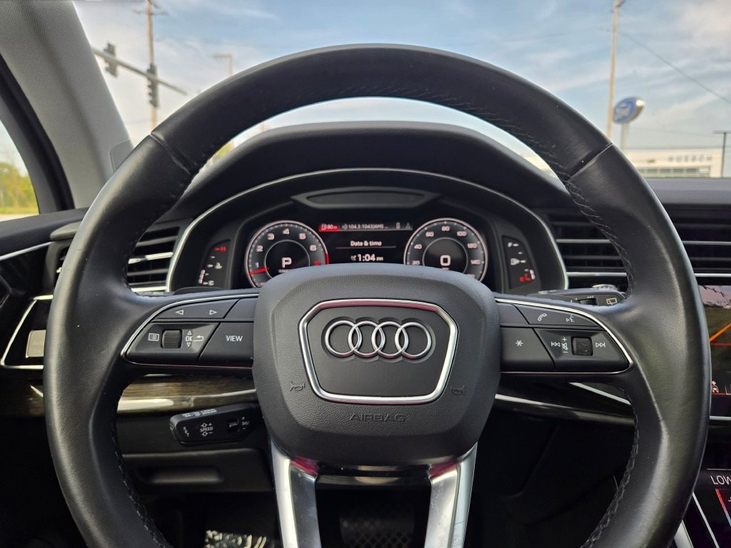 2022 Audi Q7 55 Premium Plus photo 33