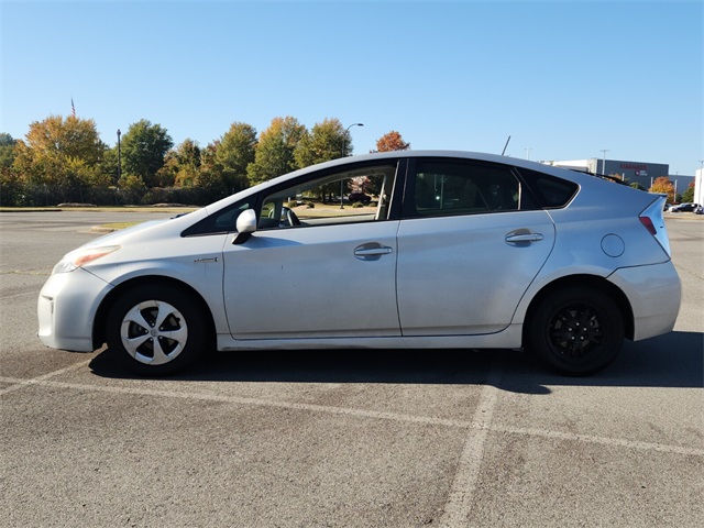 2013 Toyota Prius Two photo 4