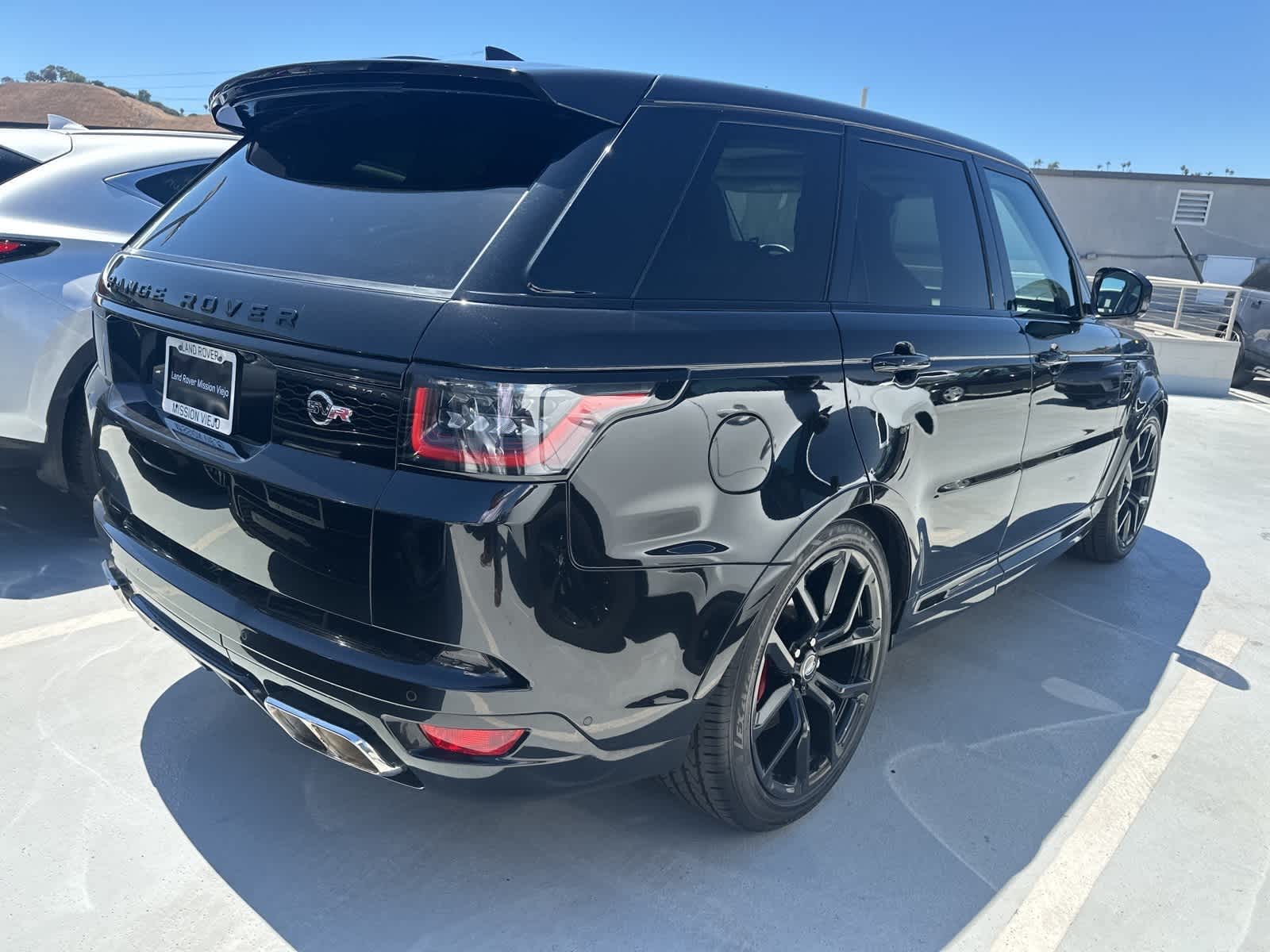 2022 Land Rover Range Rover Sport SVR photo 4