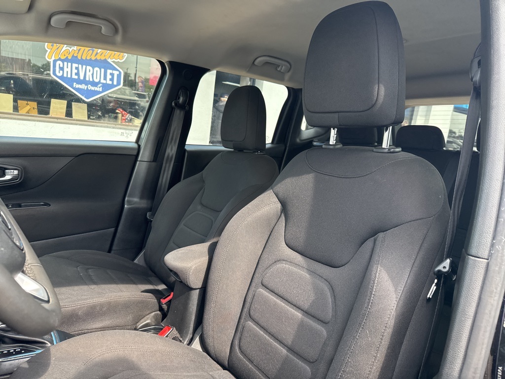 2018 Jeep Renegade Latitude North Edition photo 30