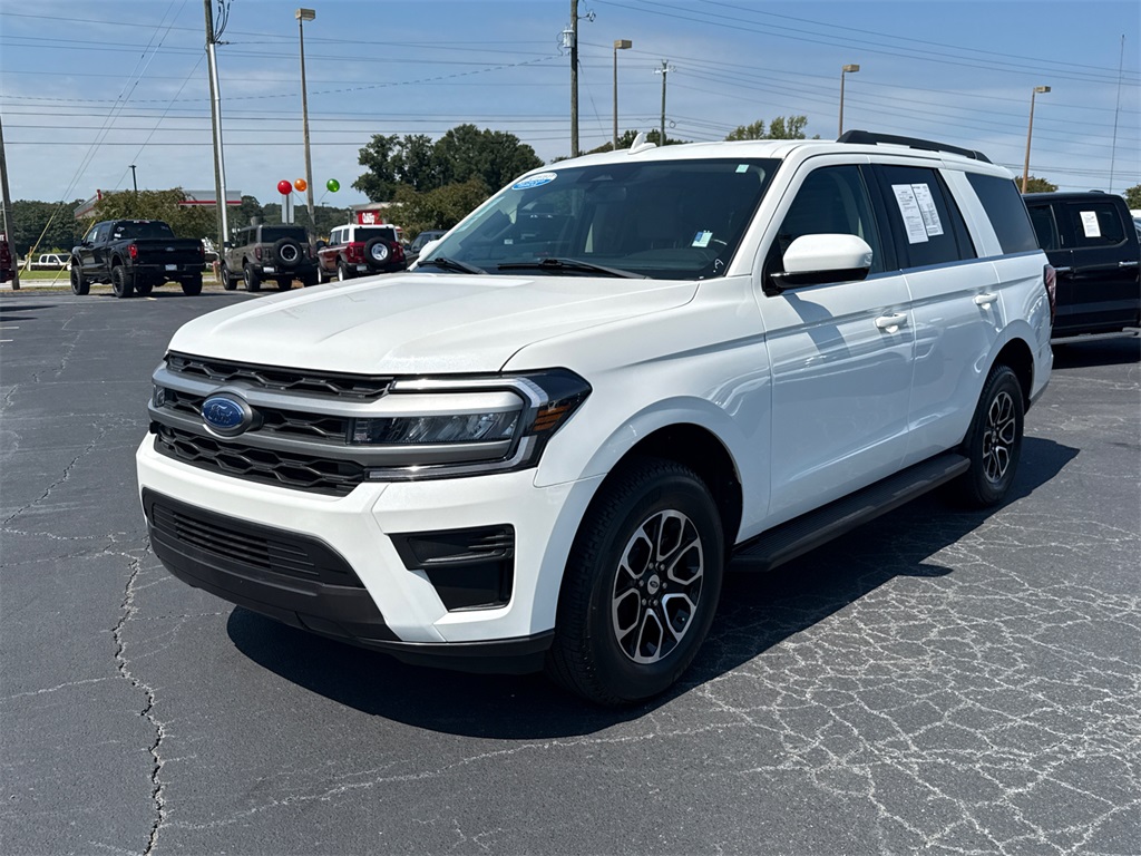 2023 Ford Expedition XLT photo 6