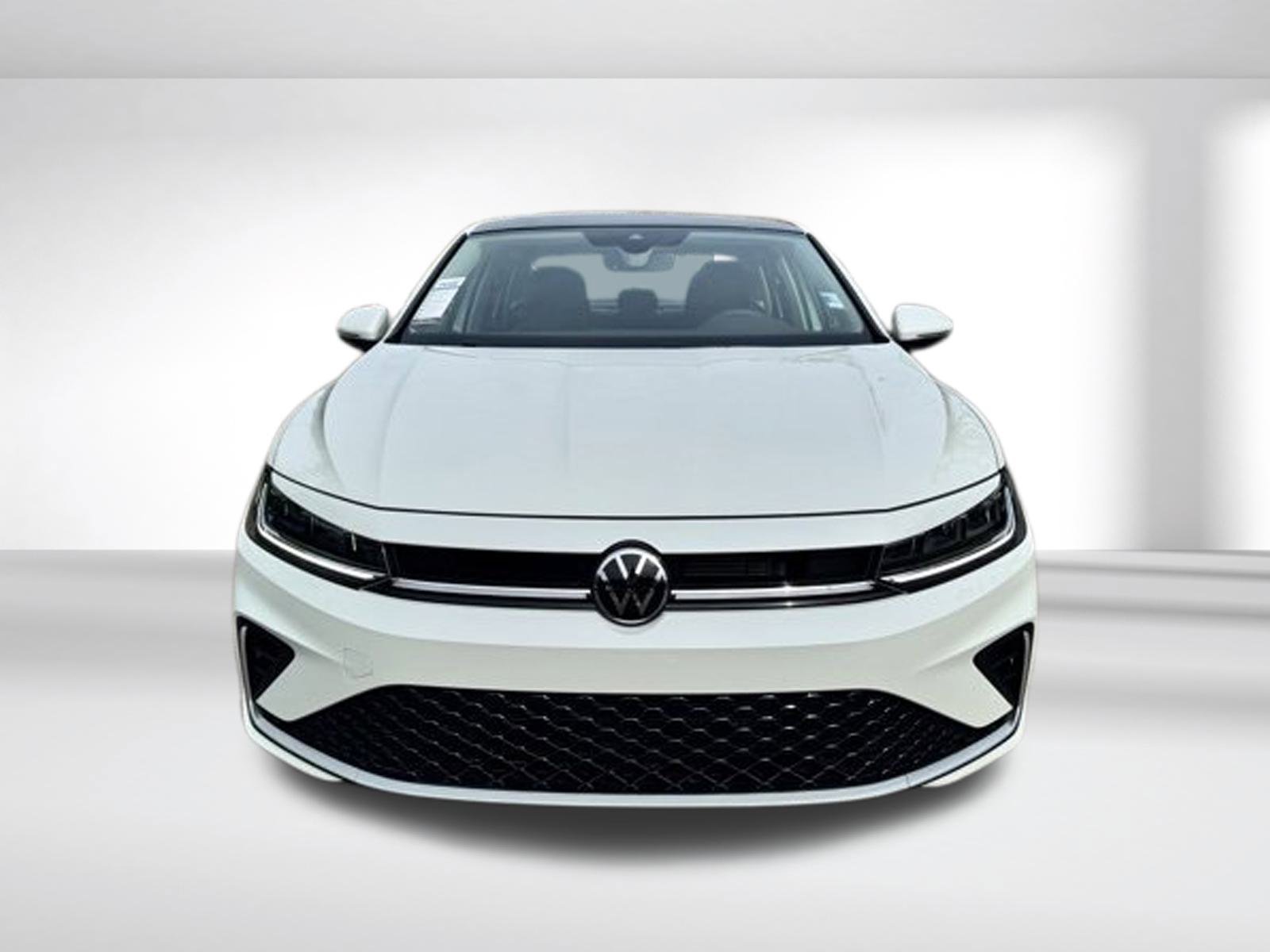 2025 Volkswagen Jetta SEL photo 2