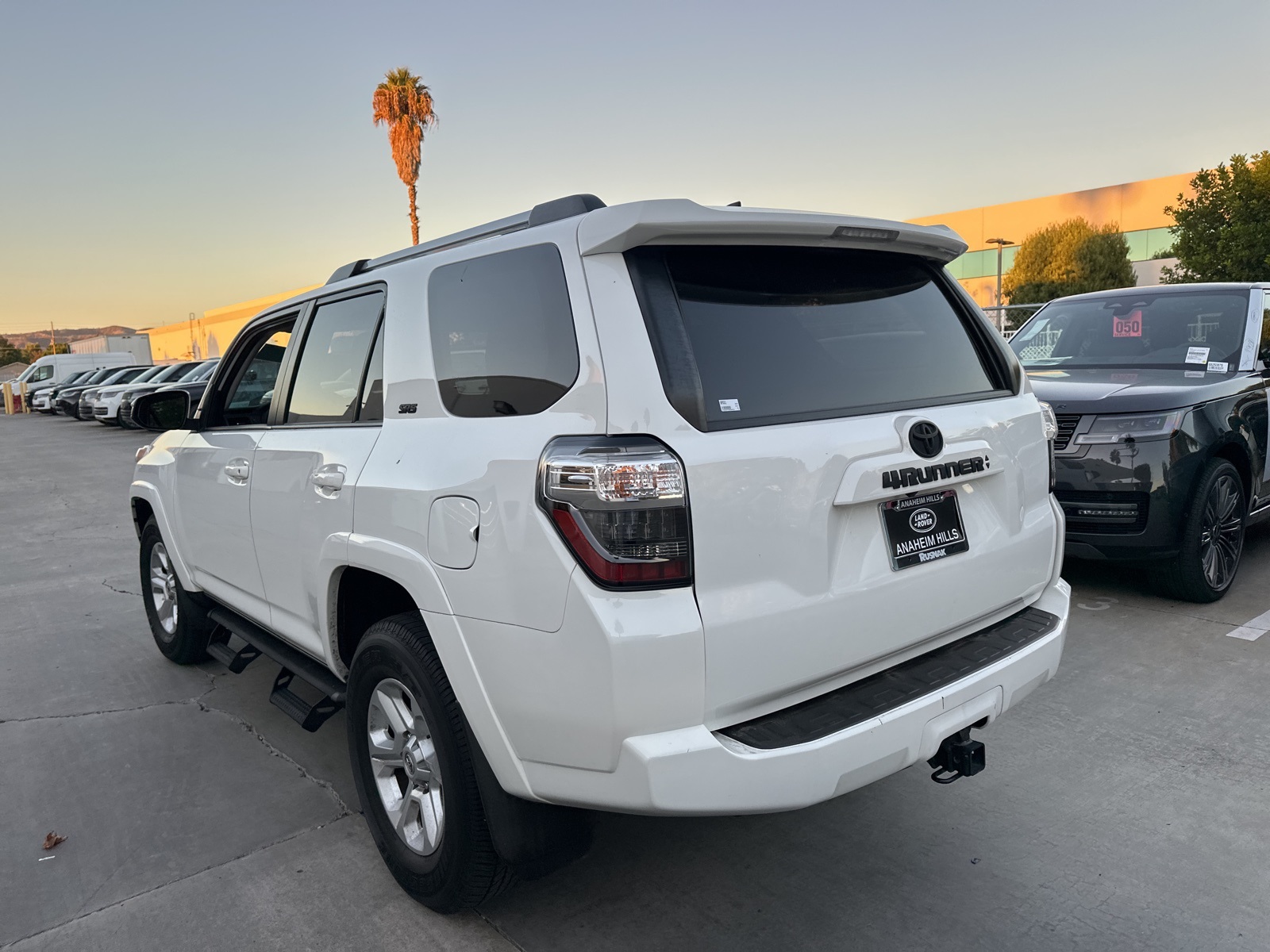 2022 Toyota 4Runner SR5 photo 4
