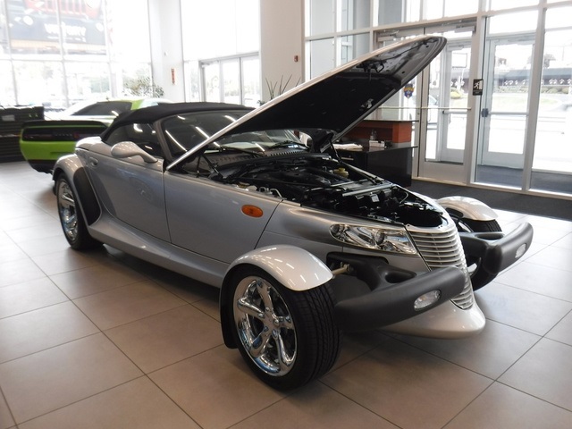 2000 Plymouth Prowler Base photo 27