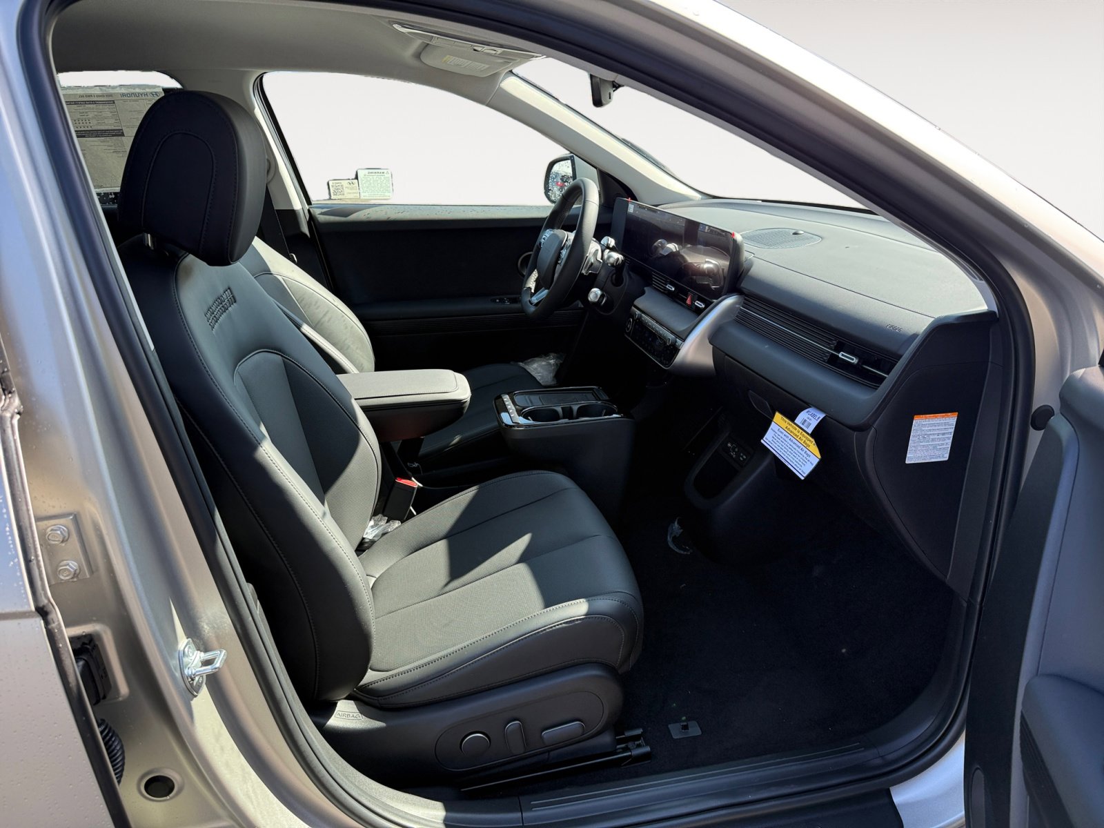 2025 Hyundai Ioniq 5 SEL photo 19